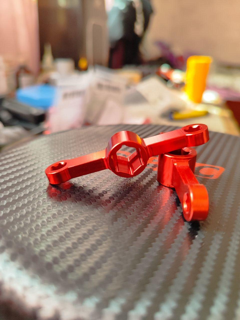 Універсальний гайковий ключ для пропелерів 6мм-8мм-10мм, з карабіном, Червоний-thumb-1