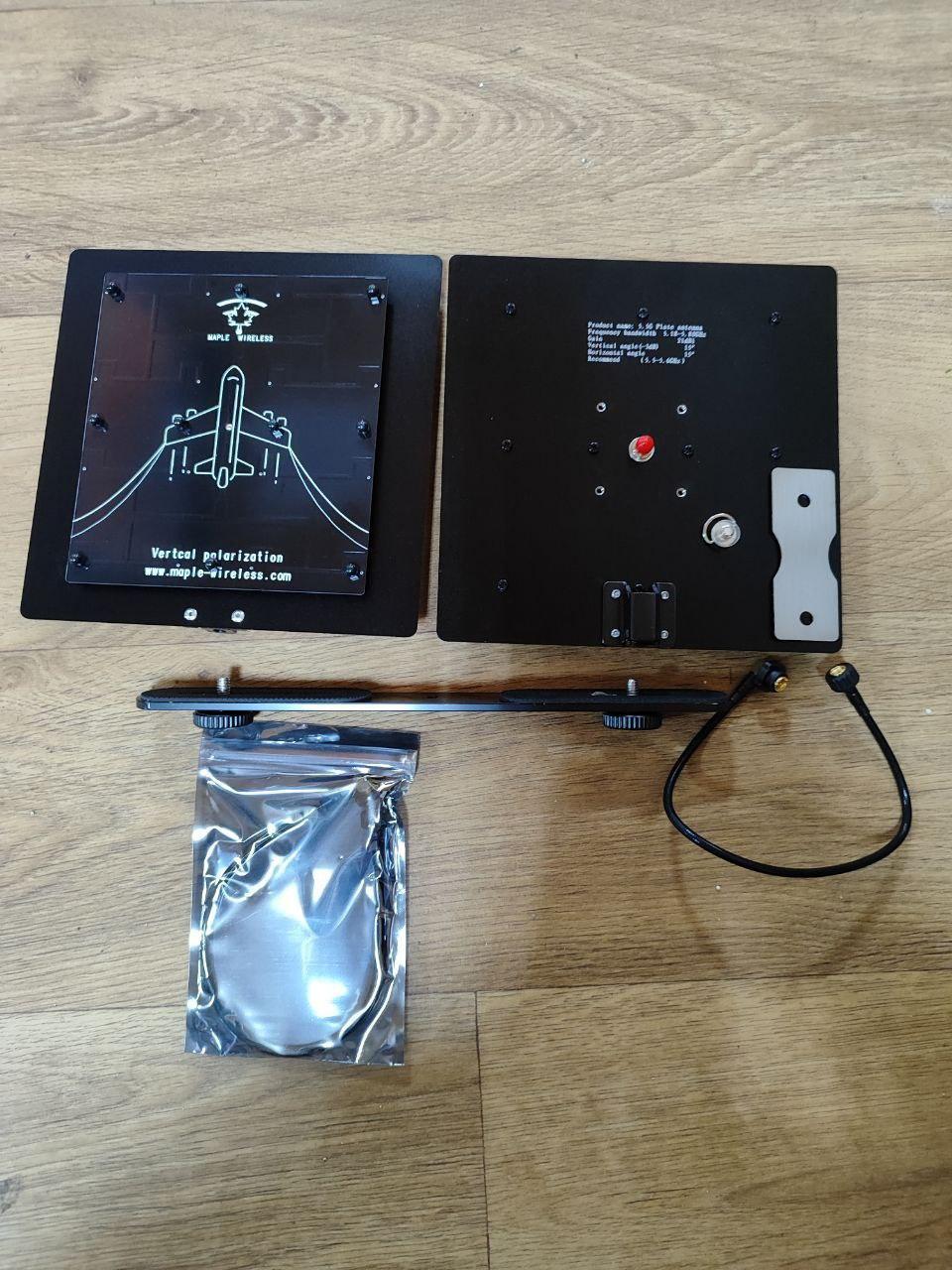 Набір Патч антена Maple Wireless 5.8 ГГц 21 dBi MANUAL-SMA, для FPV дрона-1